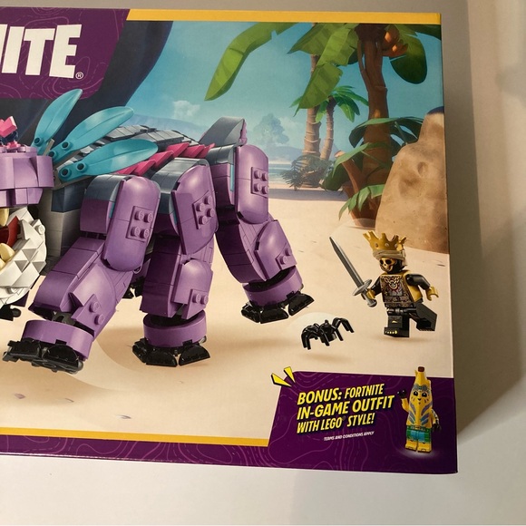LEGO - Fortnite Klombo Kids Toy Building Set 77077, 1084 Pieces Sealed New Peely - Picture 2 of 13